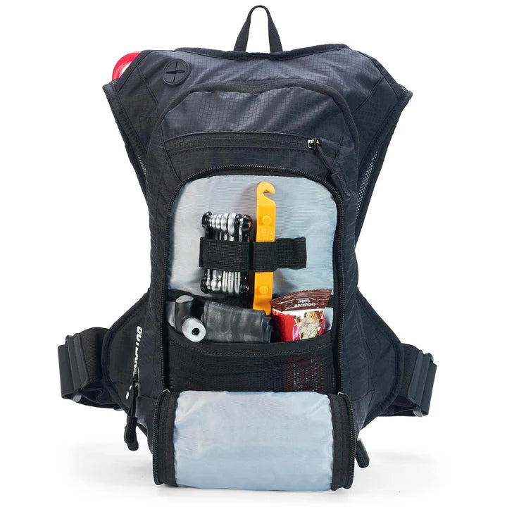 תיק מים USWE Outlander Moto 9 Black V25